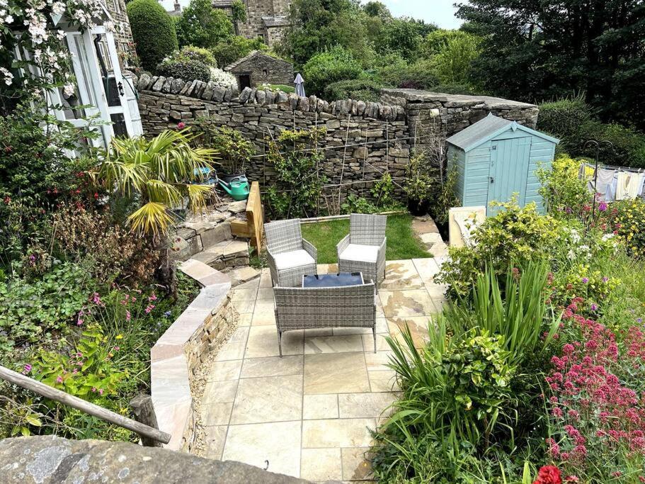 Steeton 17Th Century Cottage With Hidden Garden מראה חיצוני תמונה